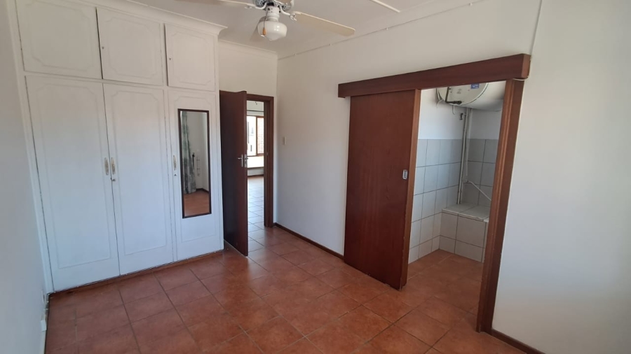 To Let 1 Bedroom Property for Rent in Beacon Bay Eastern Cape